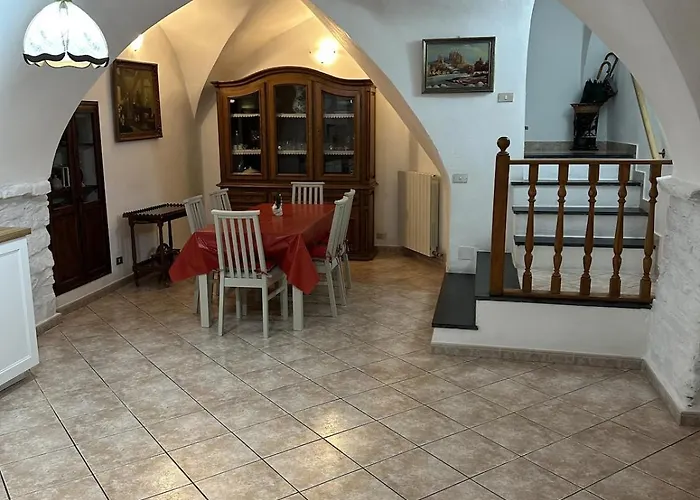 Semesterbostad Casa Mamma Rosetta Civezza